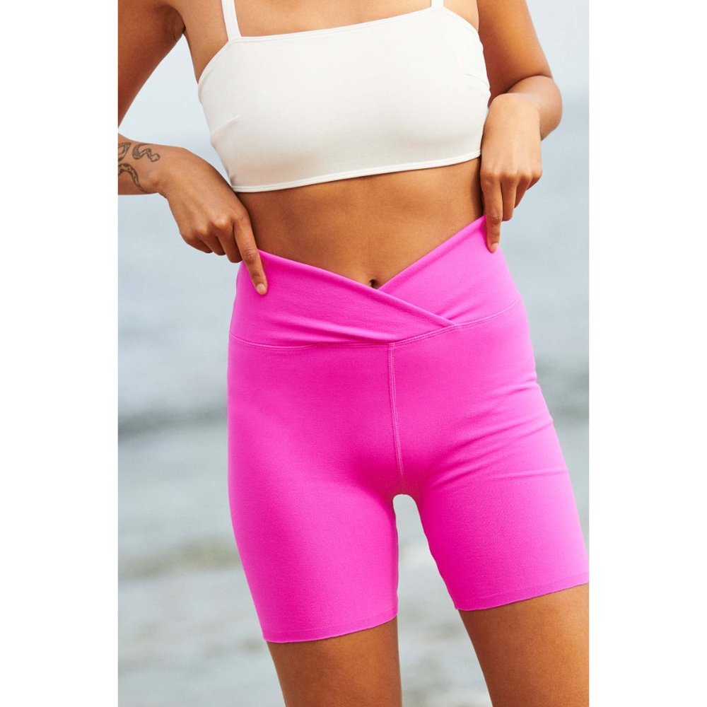 NWT FP Movment Blaze It Short / Living Magenta
